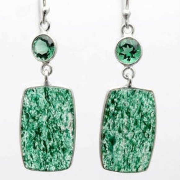 Jewelry - Natural Green Aventurine & Tourmaline accent stone